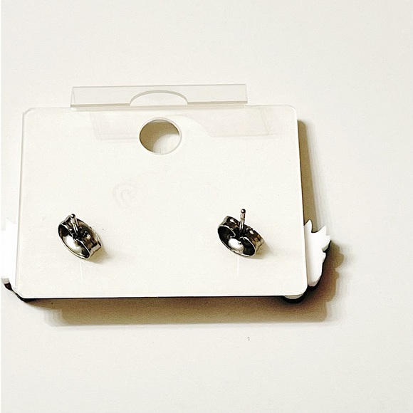 Vintage Red Pick Up Truck w/ Christmas Tree Holiday Womens Earrings Jewelry Gift - Picture 3 of 3